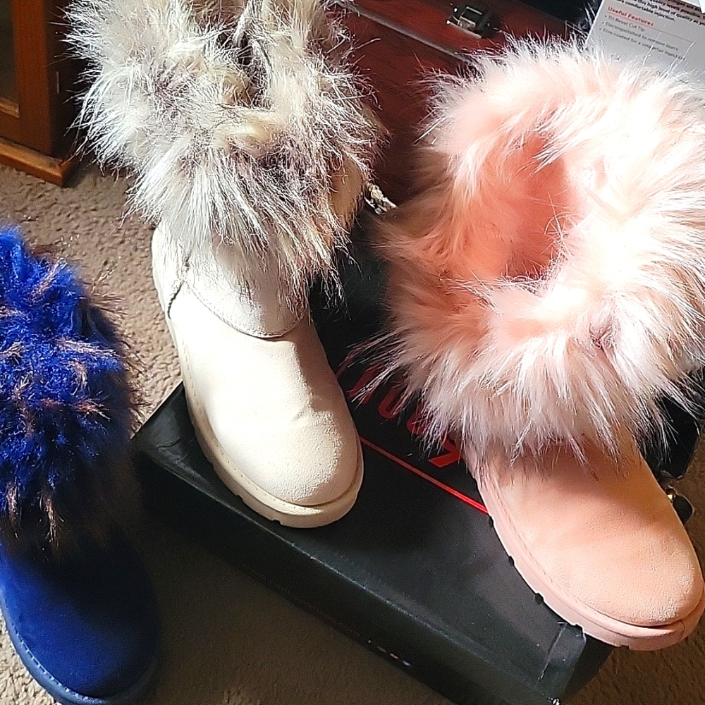 Faux fur boots